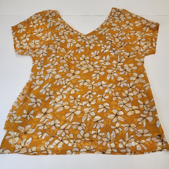 CAbi Thrive Blouse #3598 Butterscotch Yellow Floral Size Small - Picture 12 of 15